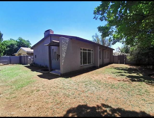3 BEDROOM HOUSE FOR SALE IN MEYERTON CENTRAL